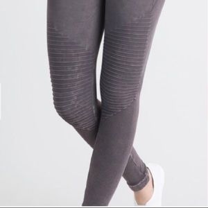 Nikibiki Moto Leggings